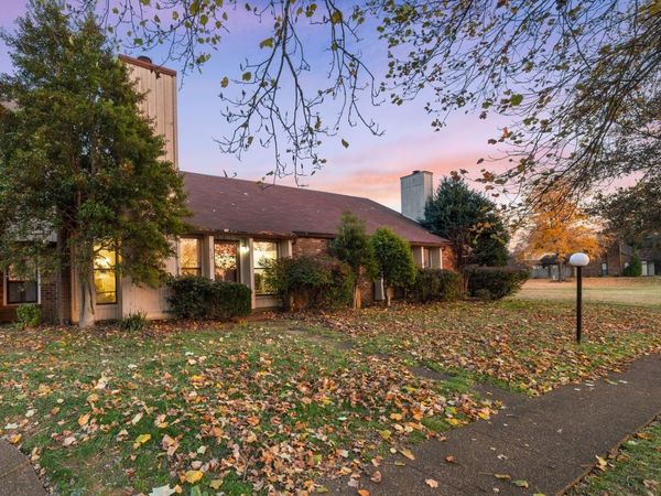 230 Harpers Mill Ct, Hermitage, TN 37076