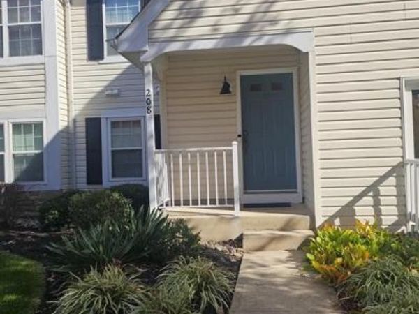 208 WHISPER COURT, BURLINGTON, NJ 08016