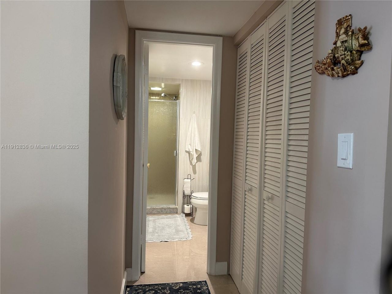 1865 S Ocean Dr, Unit 6H, Hallandale Beach, FL 33009 Photo