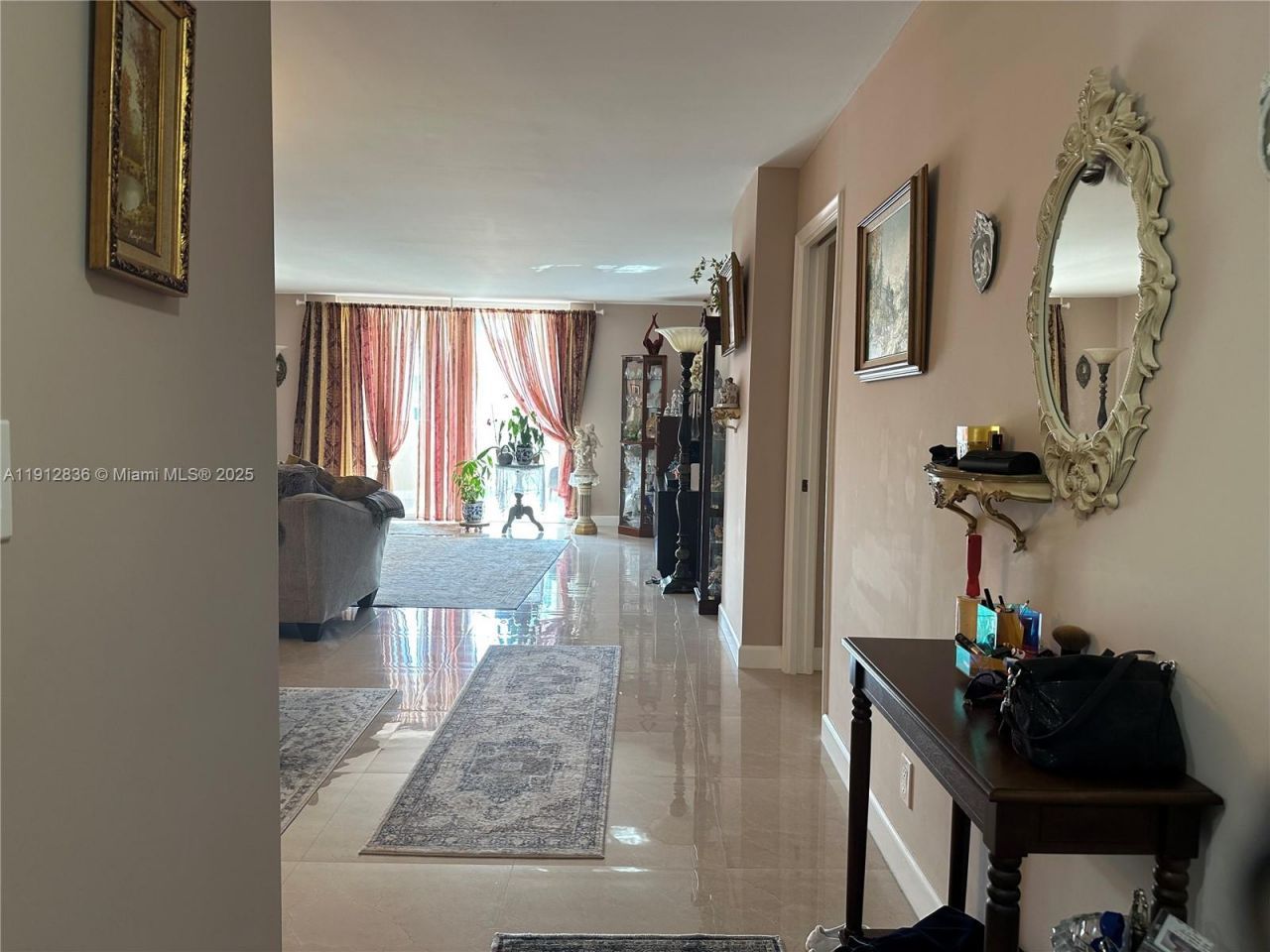 1865 S Ocean Dr, Unit 6H, Hallandale Beach, FL 33009 Photo