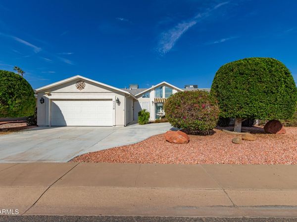 10626 W EMERALD Point, Sun City, AZ 85351