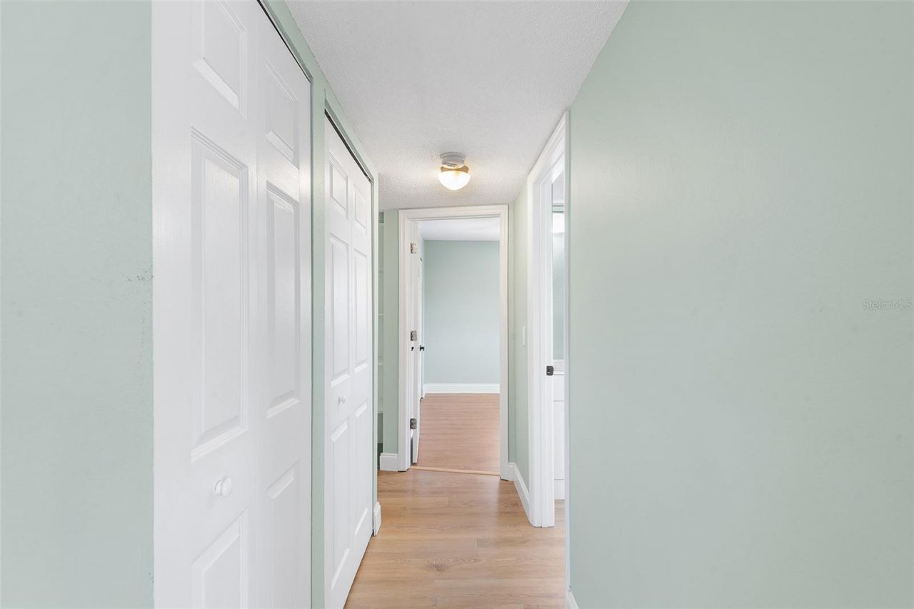 6262 Emerson Avenue S, Unit 21, Saint Petersburg, FL 33707 Photo