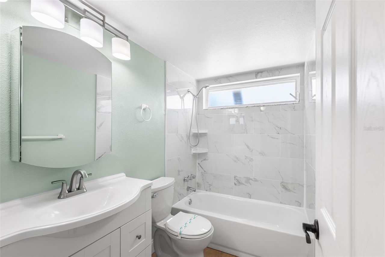 6262 Emerson Avenue S, Unit 21, Saint Petersburg, FL 33707 Photo