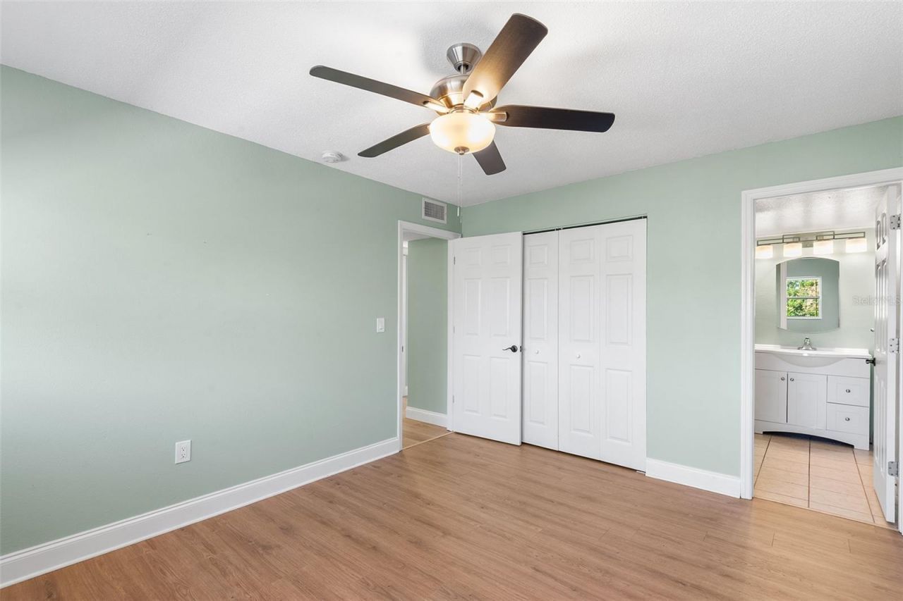 6262 Emerson Avenue S, Unit 21, Saint Petersburg, FL 33707 Photo
