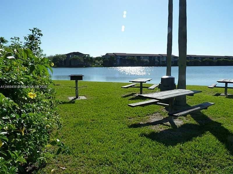 300 SW 130th Ter, Unit 412B, Pembroke Pines, FL 33027 Photo