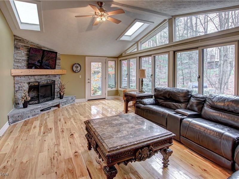 711 Cross Creek Oval, Aurora, OH 44202 Photo 9