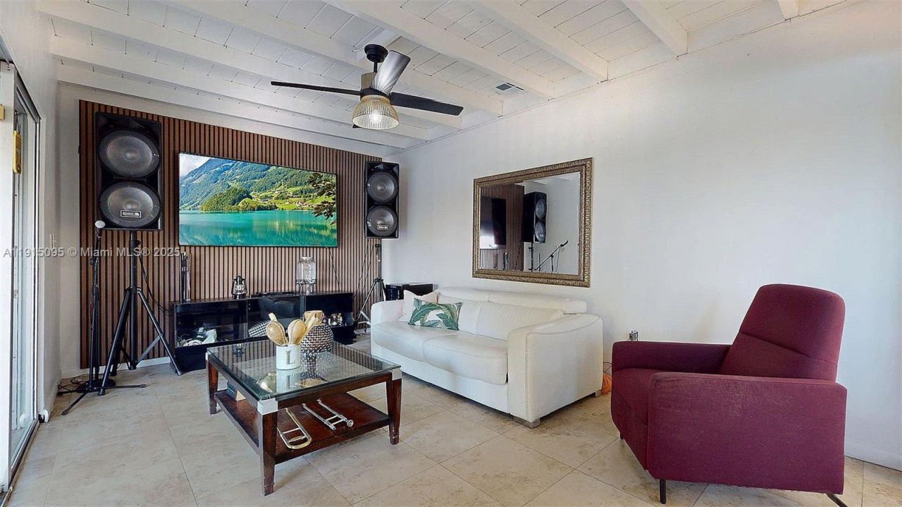 105 N 31st Ave, Hollywood, FL 33021 Photo