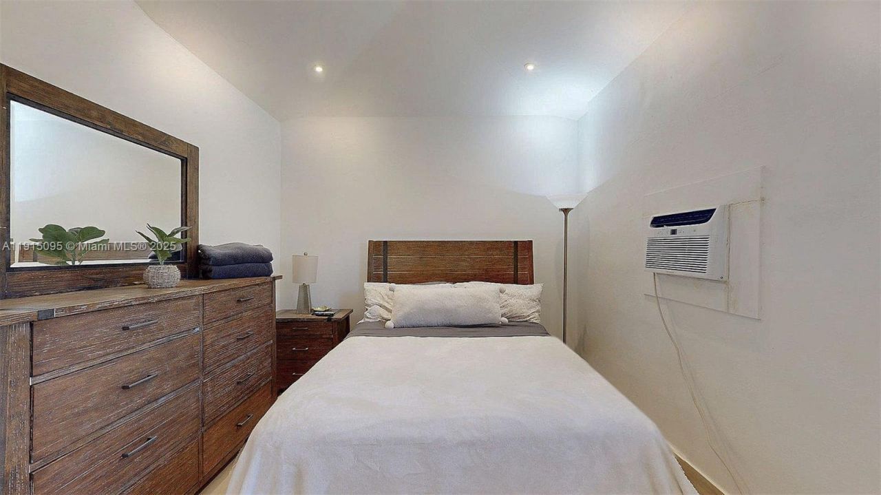 105 N 31st Ave, Hollywood, FL 33021 Photo