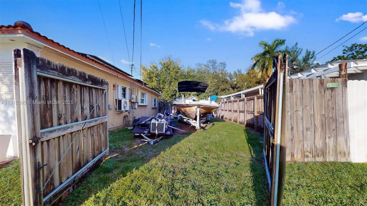 105 N 31st Ave, Hollywood, FL 33021 Photo