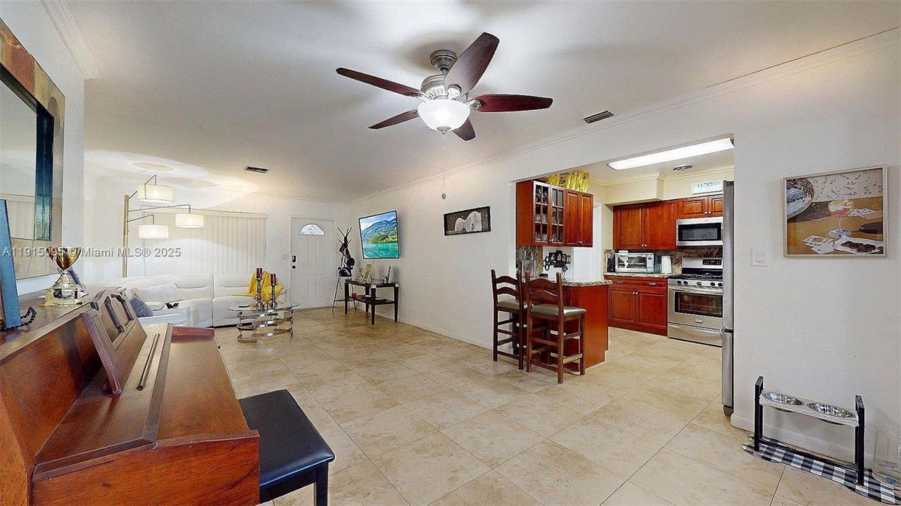 105 N 31st Ave, Hollywood, FL 33021 Photo
