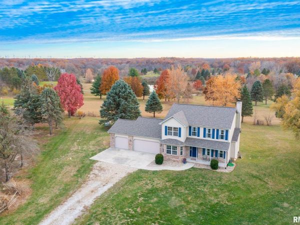 2215 County Road 600 N Road, Secor, IL 61771