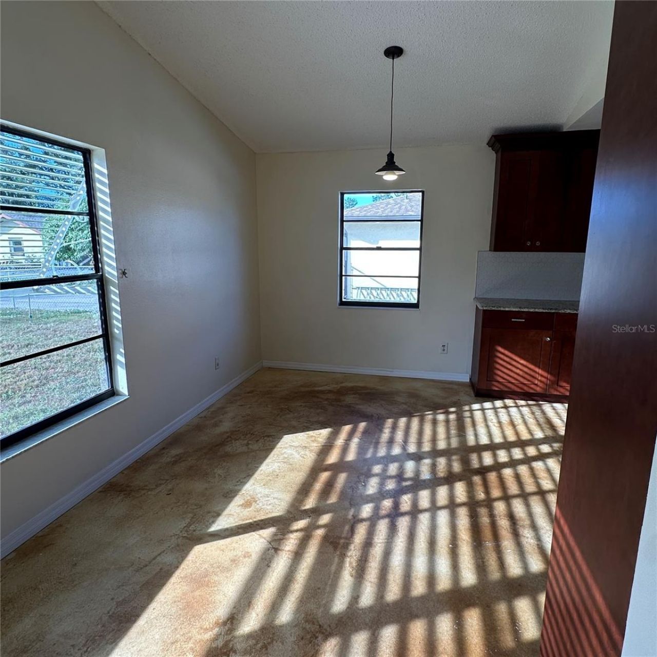 5005 Leon Drive, Palmetto, FL 34221 Photo