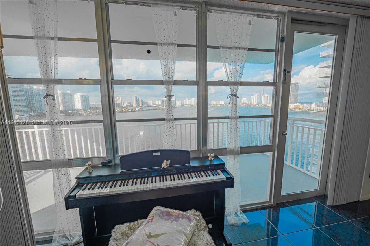 301 174th St, Unit 1503, Sunny Isles Beach, FL 33160 Photo
