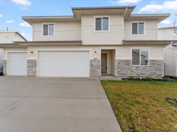 11257 Aspen Hill Dr, Caldwell, ID 83605