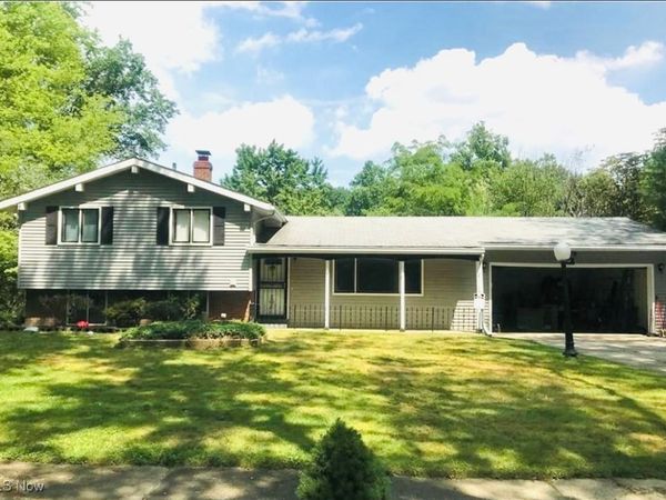 27705 White Road, Wickliffe, OH 44092