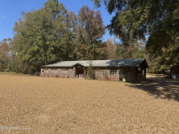 200 Merit Road, Mendenhall, MS 39114