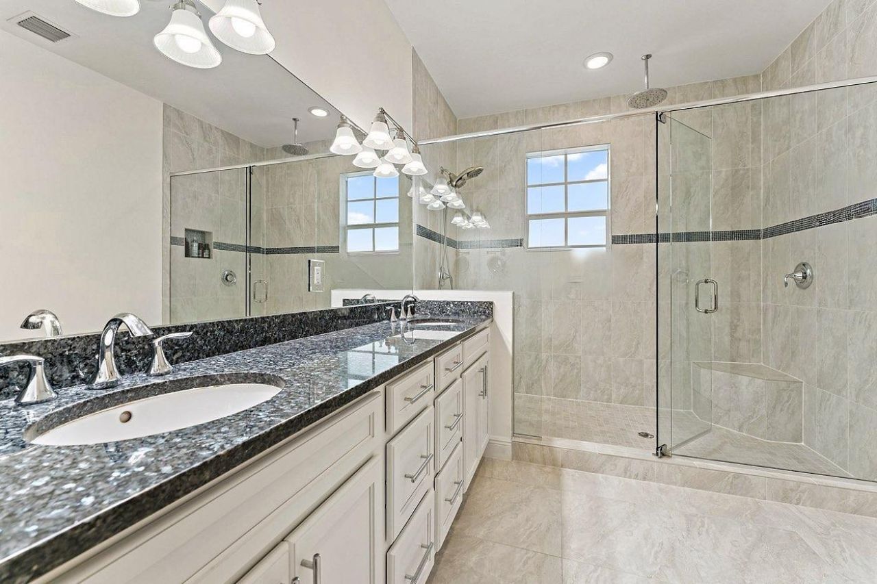 138 Ocean Breeze Drive, Juno Beach, FL 33408 Photo