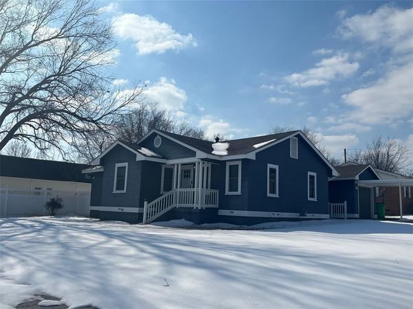 201 S 5th Street, Okemah, OK 74859