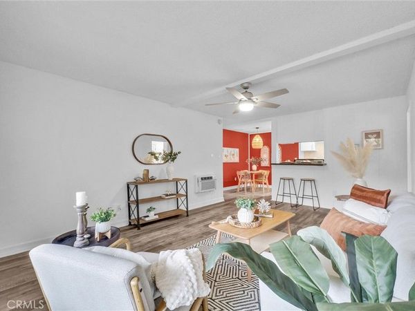 1030 W Macarthur Boulevard, Unit 5, Santa Ana, CA 92707