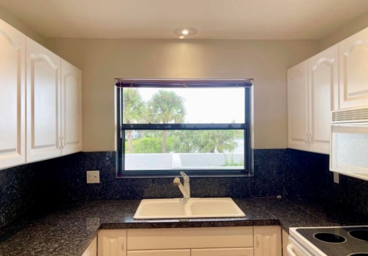 6142 SE Landing Way, Unit 9-11, Stuart, FL 34997 Photo