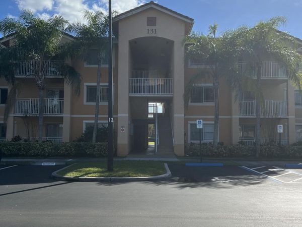 131 SW Palm 203 Drive, Unit 203, Port St. Lucie, FL 34986