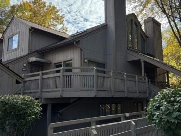 652 Meredith Lane, Cuyahoga Falls, OH 44223