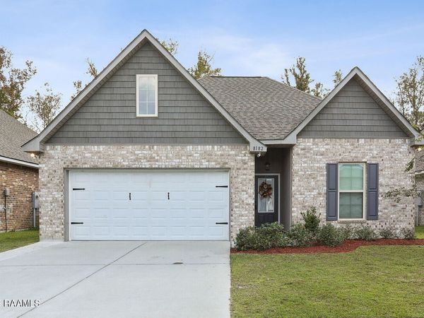 8182 Treeline Drive, Gonzales, LA 70737