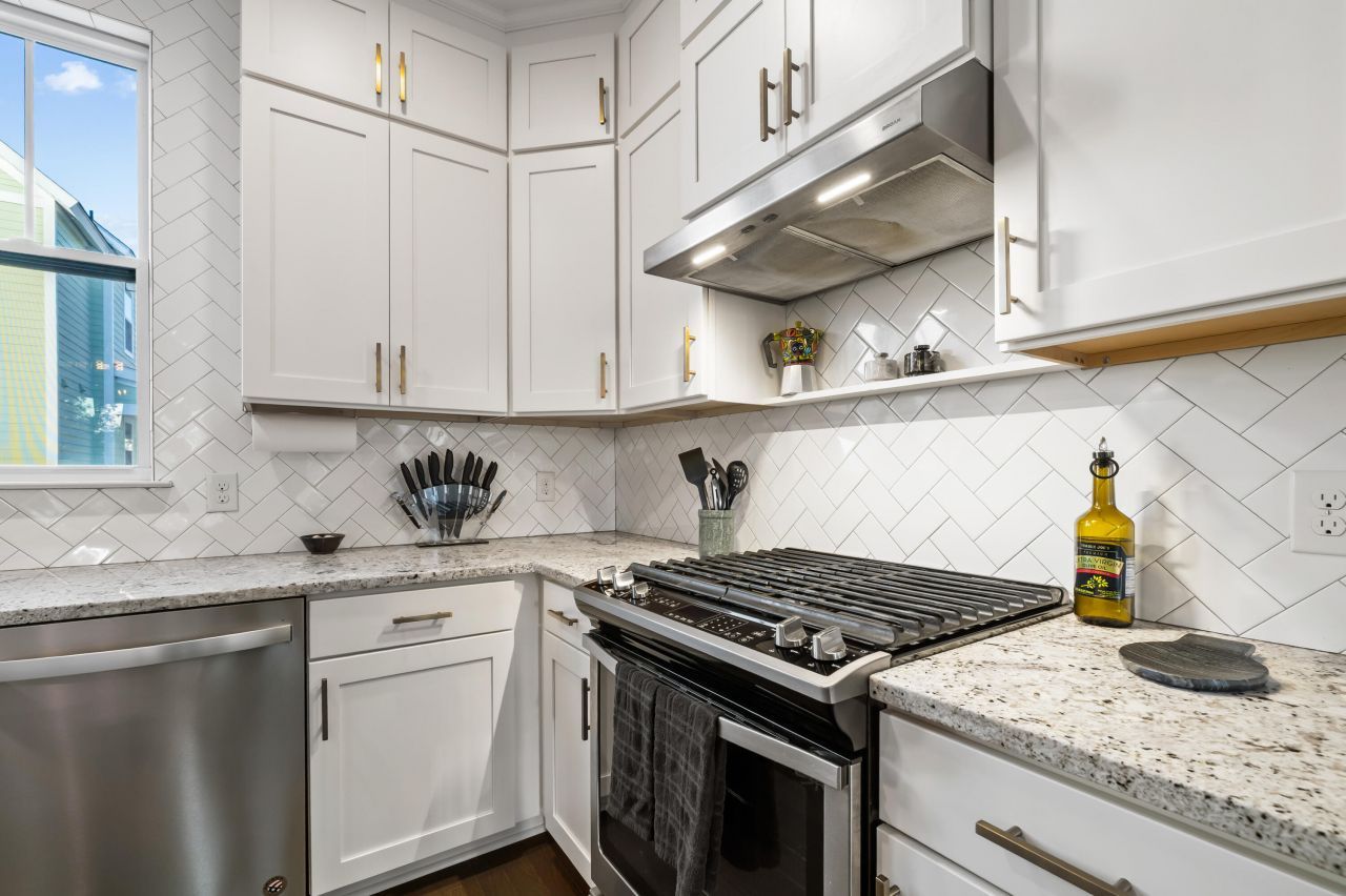 4415 Social Alley Photo 15