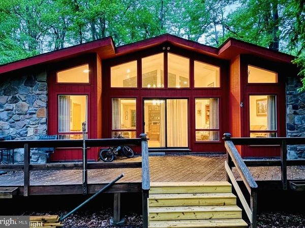 149 LIVINGSTON LANE, GOULDSBORO, PA 18424