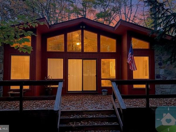 149 LIVINGSTON LANE, GOULDSBORO, PA 18424