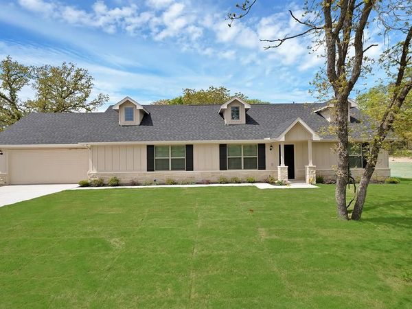 116 Sedona Creek Court, Poolville, TX 76487