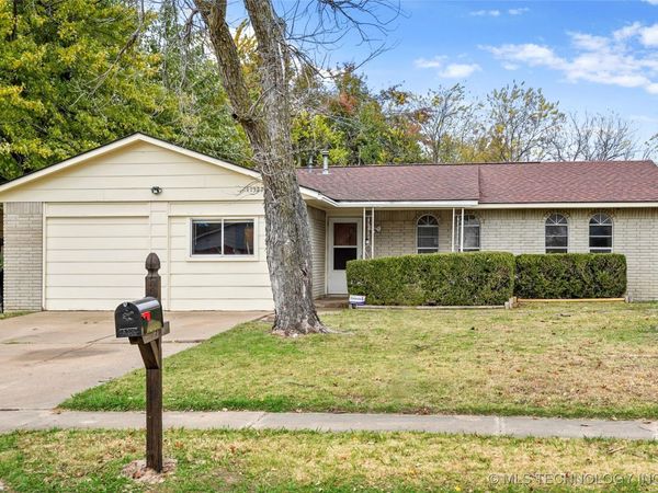11327 E 63rd Street S, Broken Arrow, OK 74012