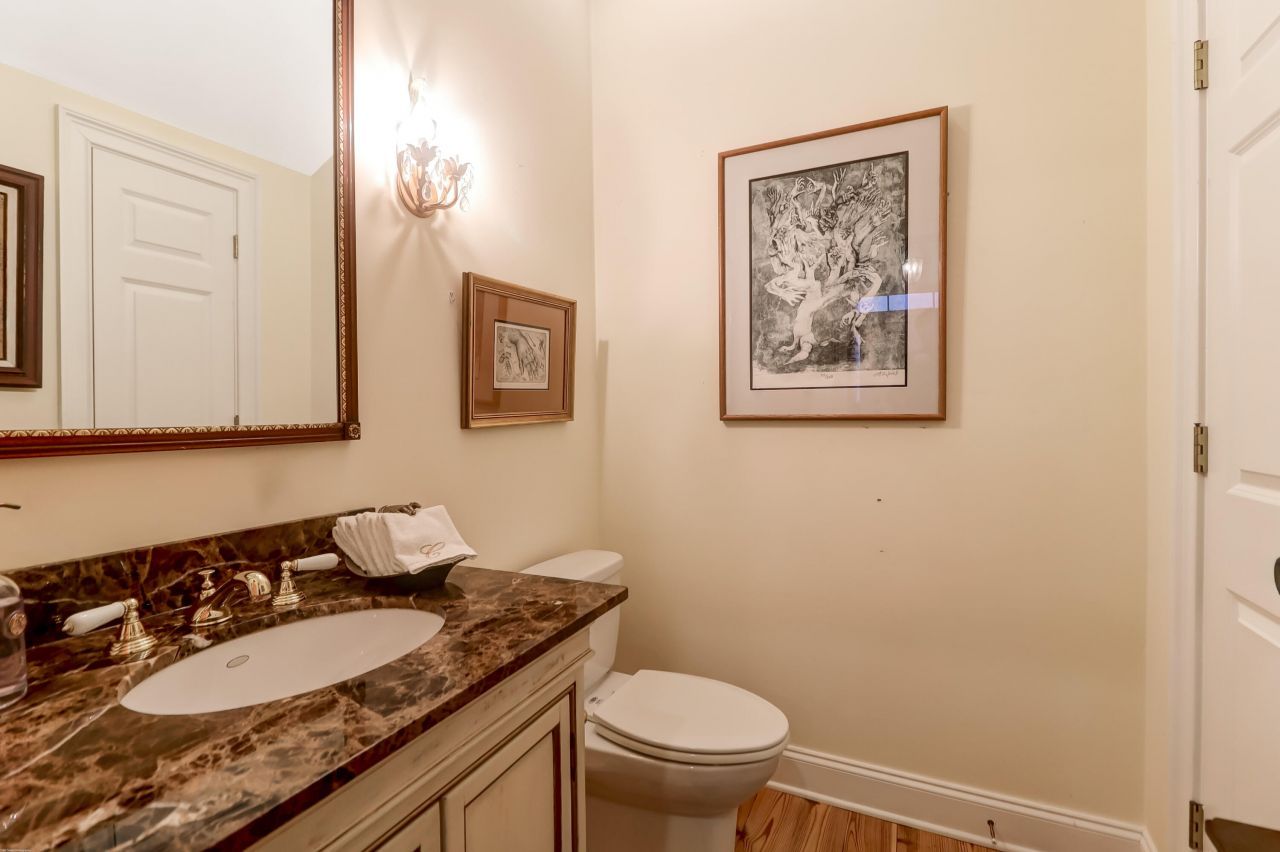 119 Civitas Street Photo 17