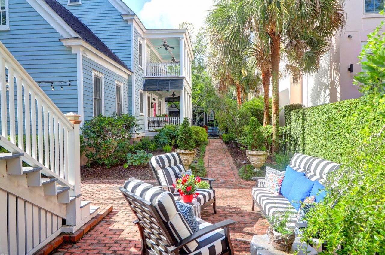 119 Civitas Street Photo 33