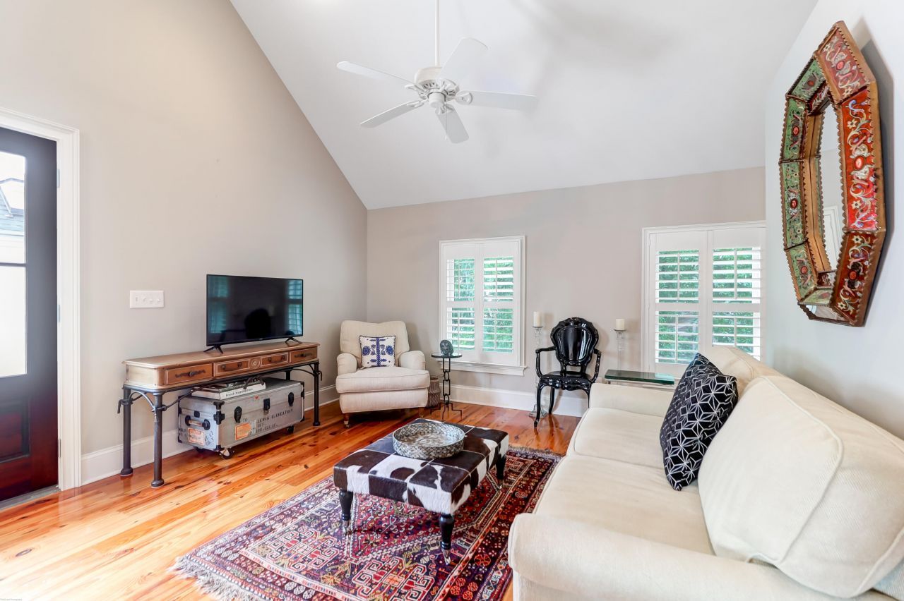 119 Civitas Street Photo 37