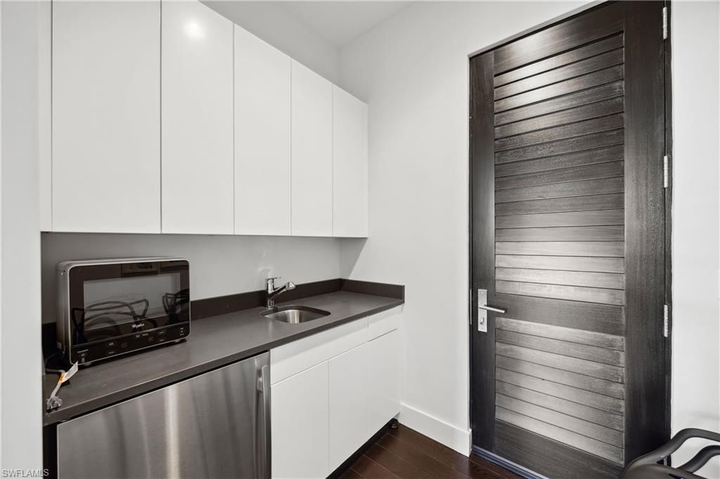 299 Mermaids Bight, Naples, FL 34103 Photo