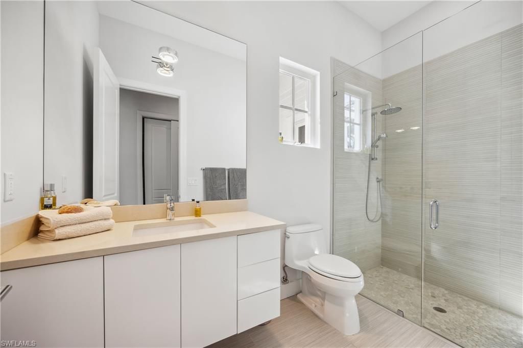 299 Mermaids Bight, Naples, FL 34103 Photo