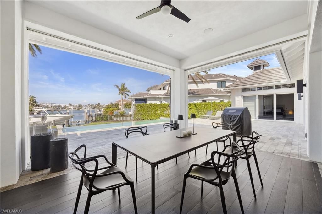 299 Mermaids Bight, Naples, FL 34103 Photo