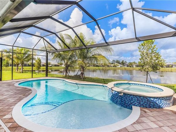 11847 Hydrangea PL, NAPLES, FL 34120