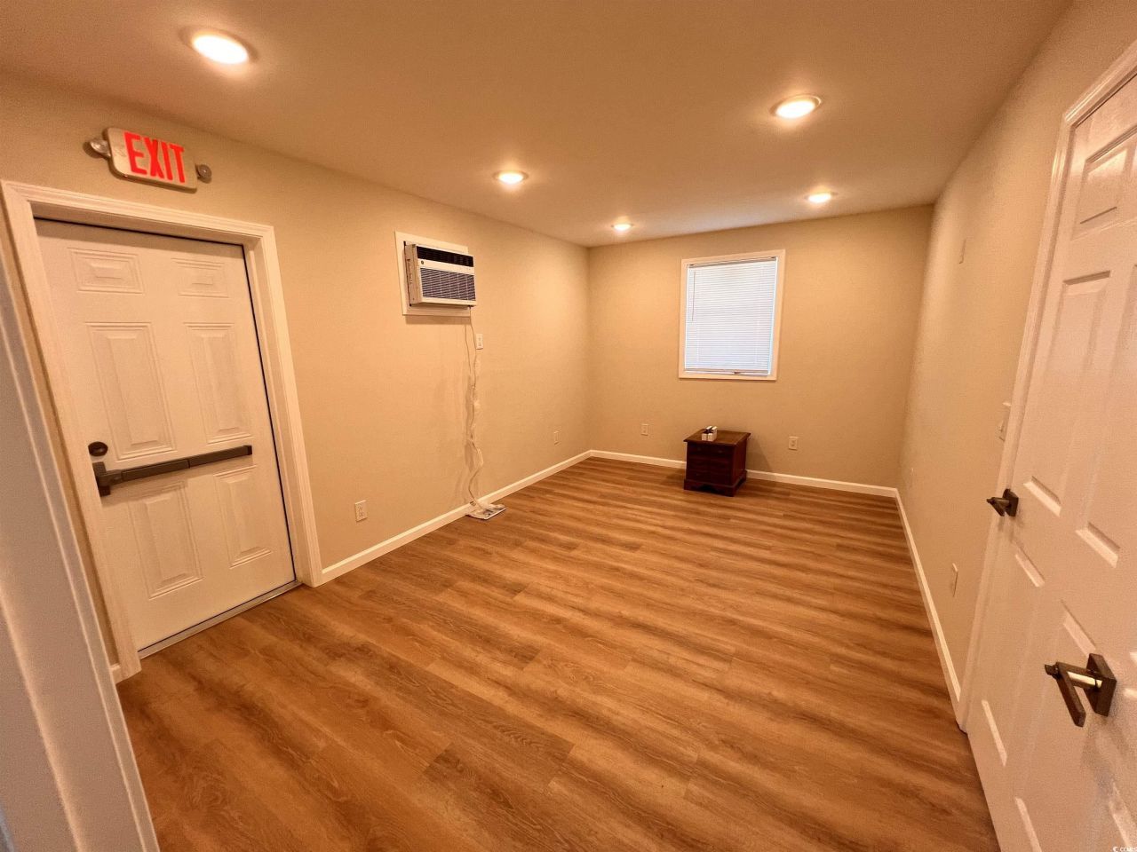 1046 Highway 9 Business E Photo 4