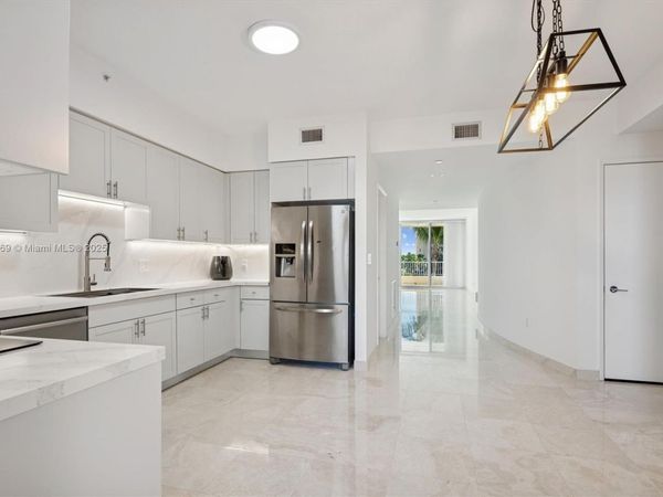 717 Crandon Blvd, Unit 507, Key Biscayne, FL 33149