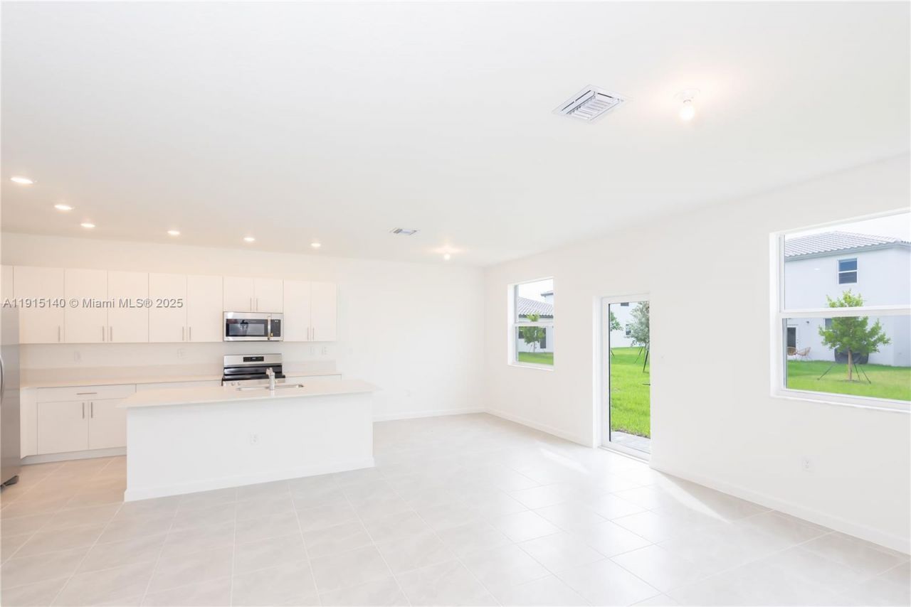 2636 SE 8th Ct, Homestead, FL 33035 Photo