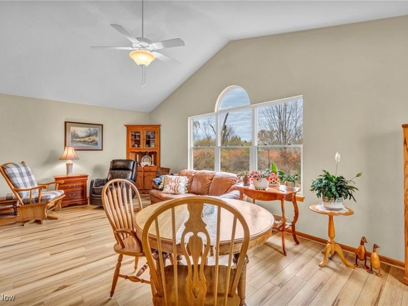 902 Devonwood Drive, Wadsworth, OH 44281 Photo 15