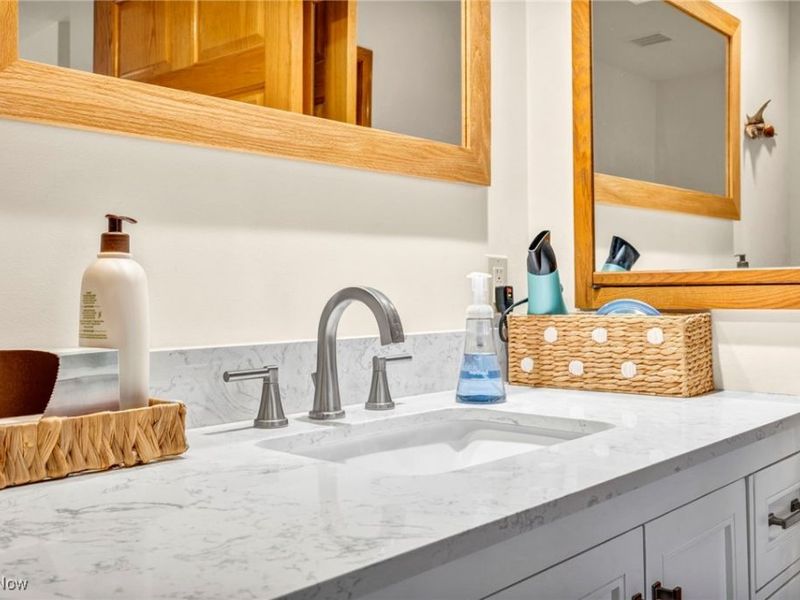 902 Devonwood Drive, Wadsworth, OH 44281 Photo 27