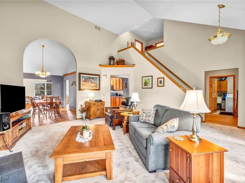 902 Devonwood Drive, Wadsworth, OH 44281 Photo 5