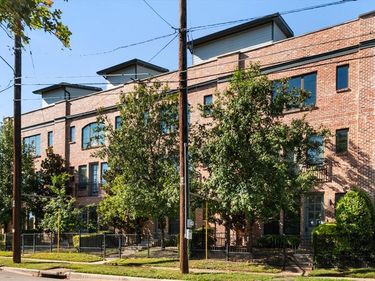 1900 Caddo Street, Unit 4, Dallas, TX 75204