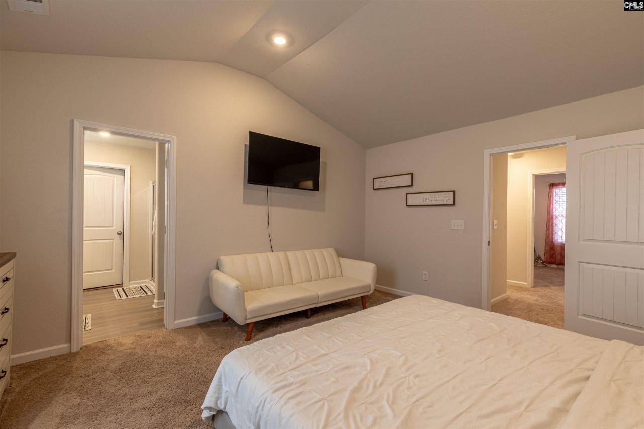 1547 Meditation Lane Photo 16