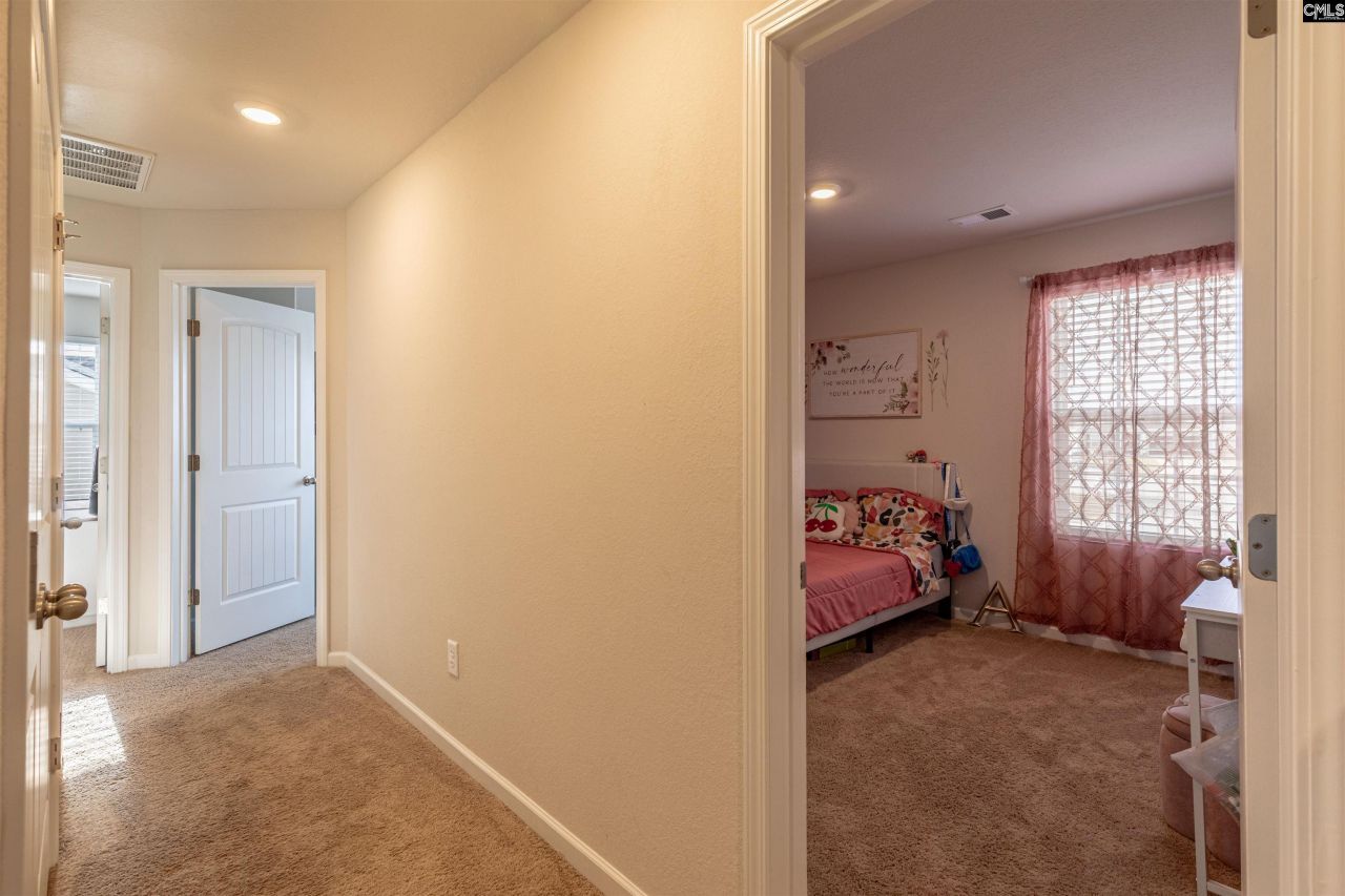 1547 Meditation Lane Photo 23