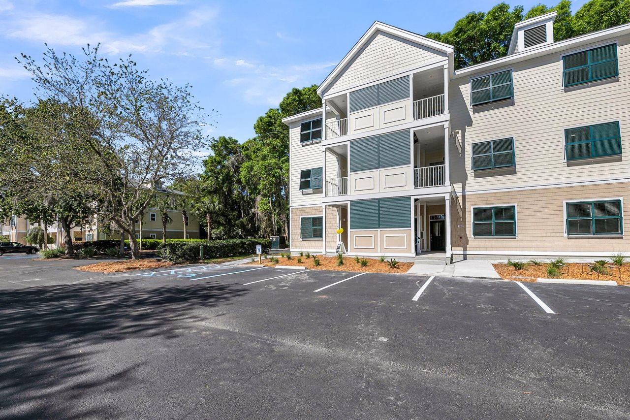 7616 Indigo Palms Way Photo 29