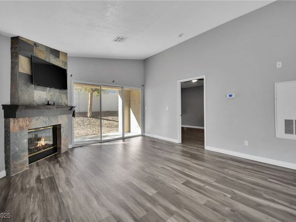 549 Yacht Harbor Drive, Las Vegas, NV 89145